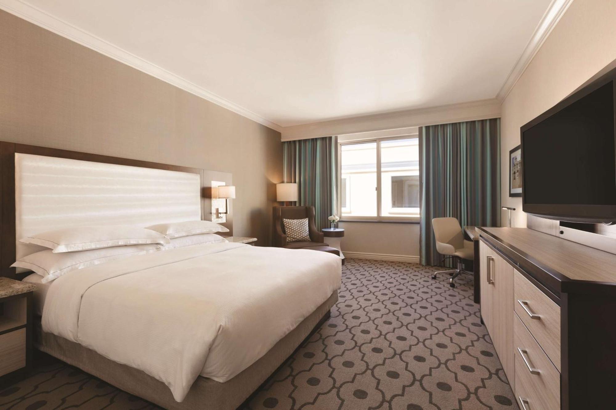 Hilton Los Angeles/San Gabriel Exterior photo